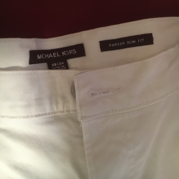 Michael Kors white jeans. Size 38x34. Slim fit. Worn twice.